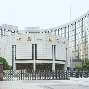 央行今天开展9000亿元MLF操作，有何信号？