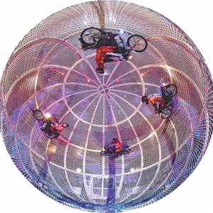 打破中国杂技的“次元壁”（艺近人和）