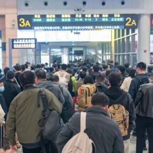 12月25日至26日，长沙南站加开至韶山南列车