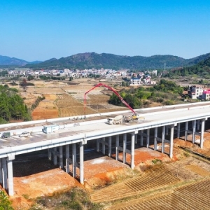 湖南新田：青山田园变通途（组图）