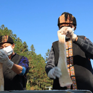 桂阳县：瑶乡腊肉迎来制作销售旺季