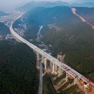 好消息！零道高速长冲特大桥顺利贯通