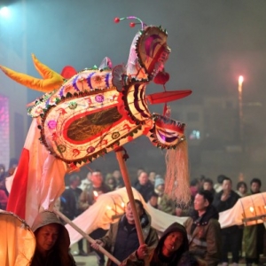 双峰：杏子铺镇又添文化名片 泉坝火龙喜评市级非遗