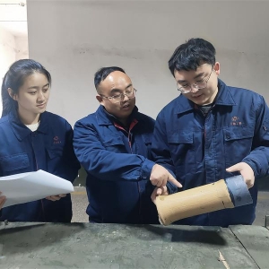 江南工业集团特种作业分厂攻克部件隔热层新工艺加工难题