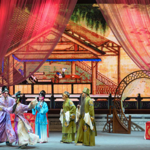 湖南资兴：强化人才培养 建设“文化强市”