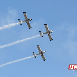 突破3.6万次！2025年芦淞机场飞行架次创新高