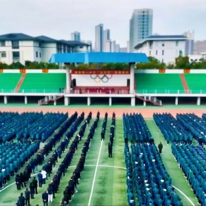 澧县一中优秀校友李诗华为母校首捐100万元