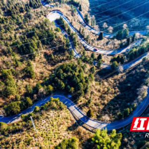 组图 | 雪峰公路美如画