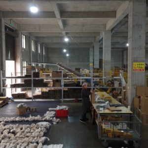 年味渐浓腊味飘香 安化腊肉产销旺