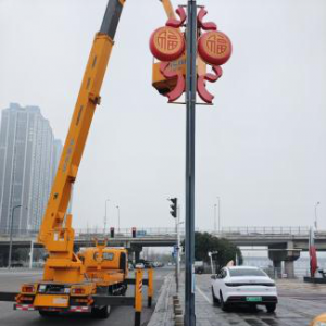 湘潭市灯饰处积极应对低温雨雪冰冻天气 全面筑牢路灯安全防线 ...