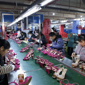 湖南新邵：忙生产 赶订单 企业冲刺首季“开门红”