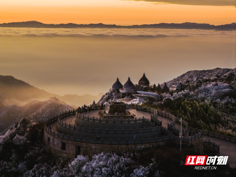 回龙山雪景日出6 车天雪 摄.jpg