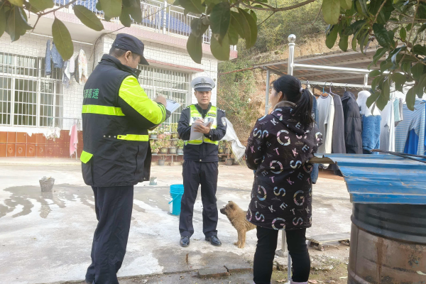 投红网 湘乡南管理所联合走访_副本.png