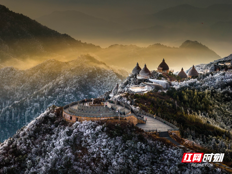 回龙山雪景日出4 车天雪 摄.jpg